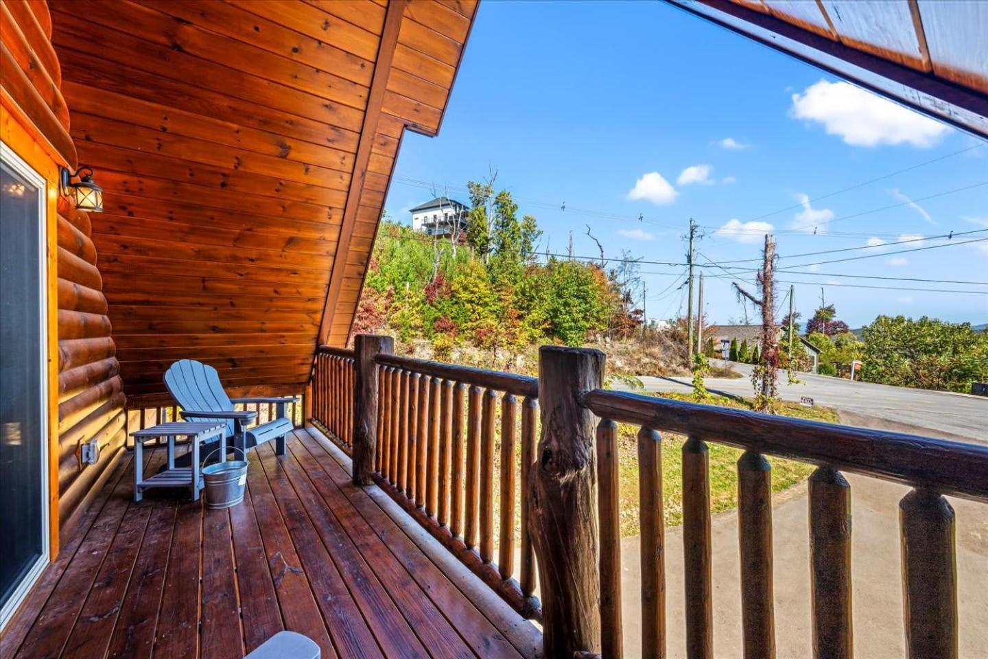 Indoor Pool, Volleyball Beach, Mountain View, Luxury Гетлинбург Екстериор снимка